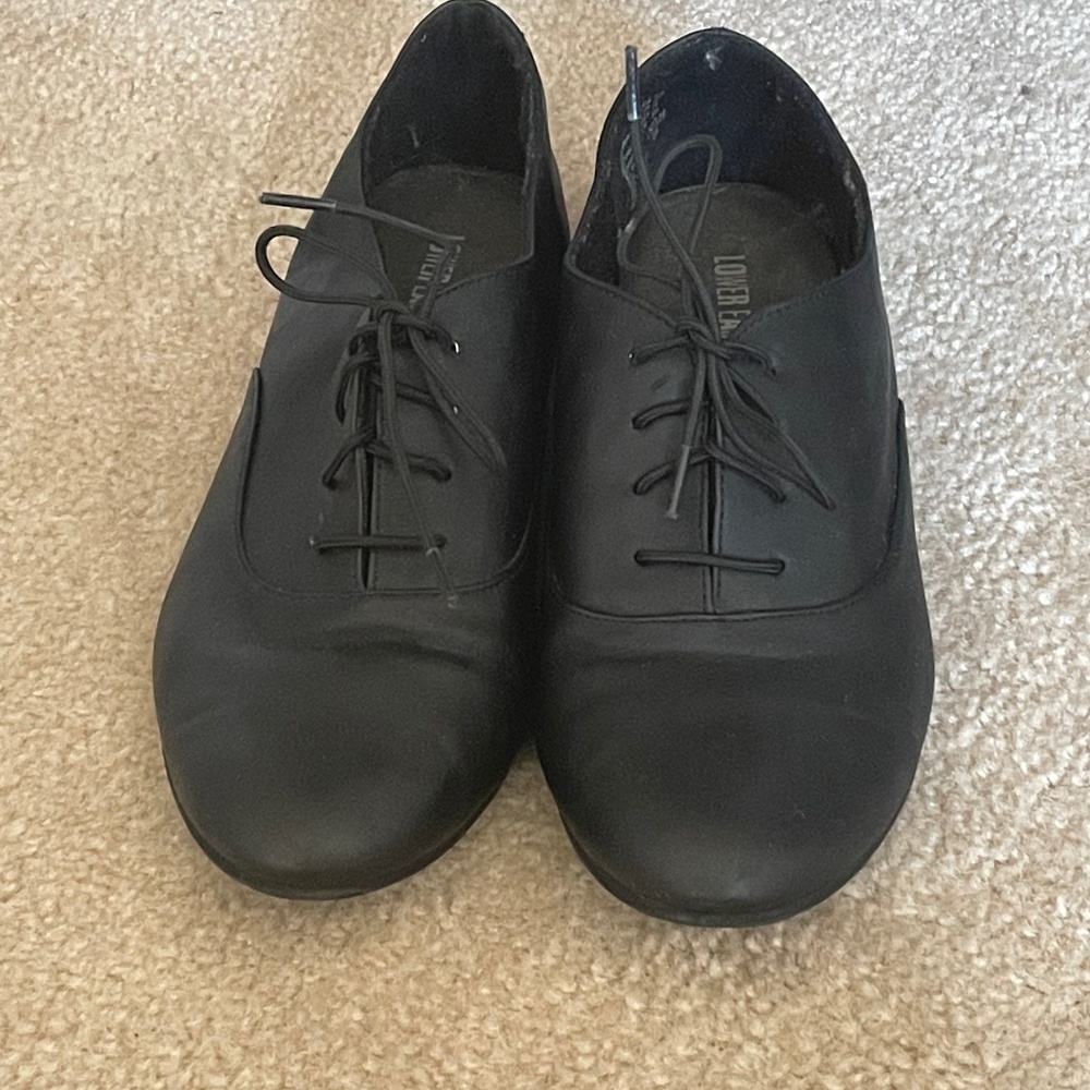 Shoes - Picture 1 of 4